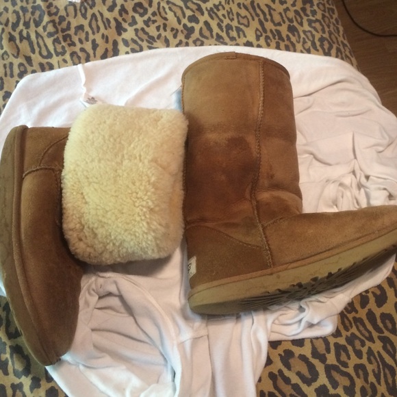 Used UGG boots