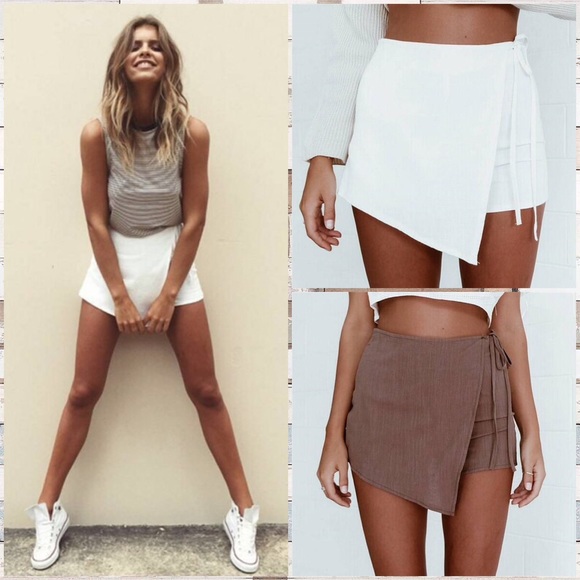 ♦️SALE♦️White High Waist Wrap Front Shorts - Picture 2 of 4