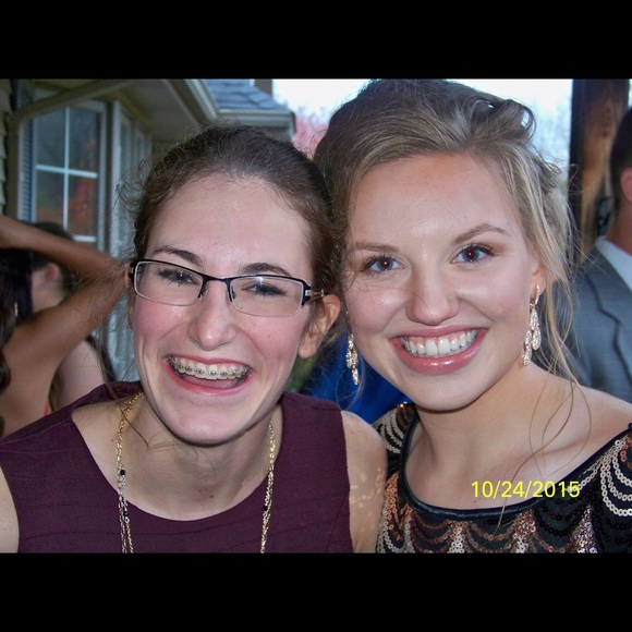Meet your Posher, Lauren - Picture 1 of 1