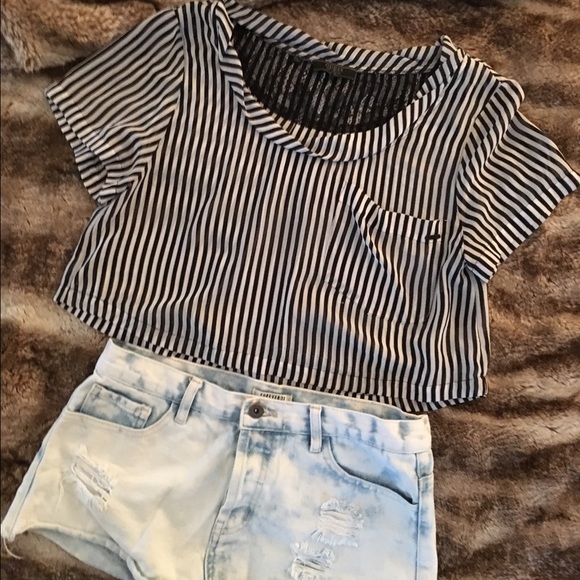GUESS striped chiffon crop top - Picture 3 of 4