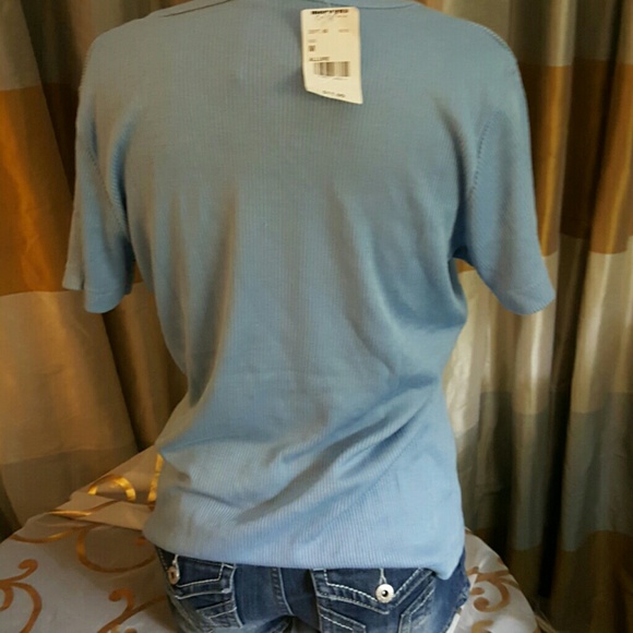 NWT TSHIRT - Picture 2 of 2
