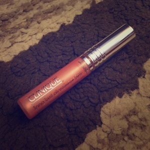 Clinique Gloss