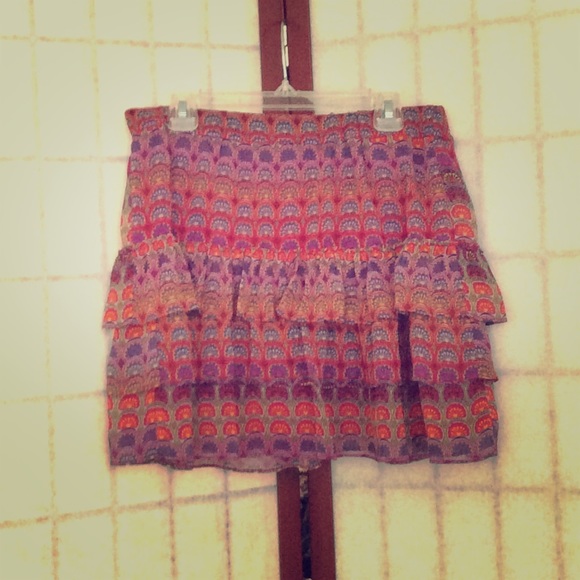 Vintage Express multicolor scalloped shell patterned skirt. Size S.