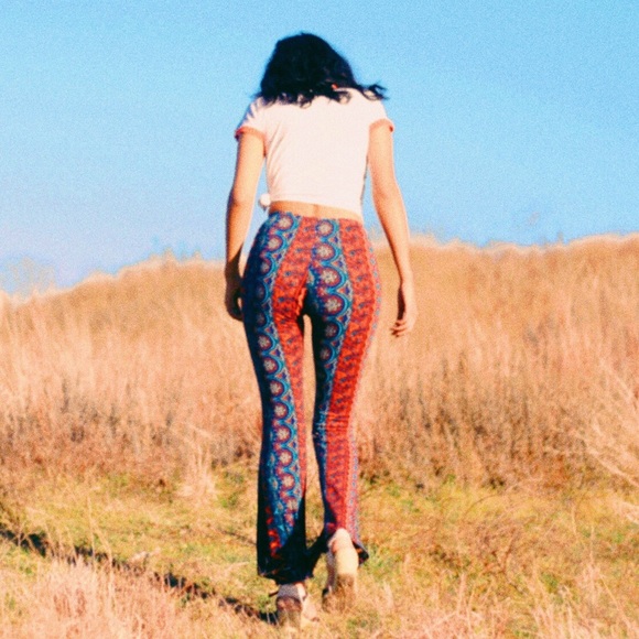 Wide leg leggings flare