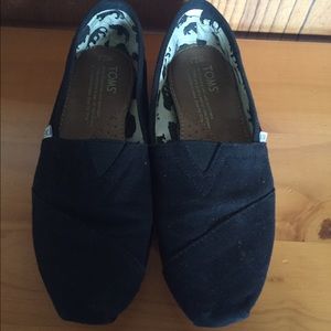 Toms shoes