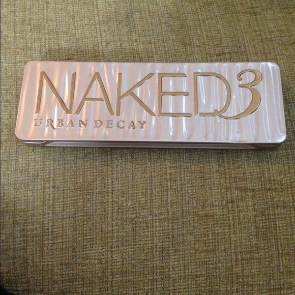Naked 3 Pallette ONLY SWATCHED BRAND NEW