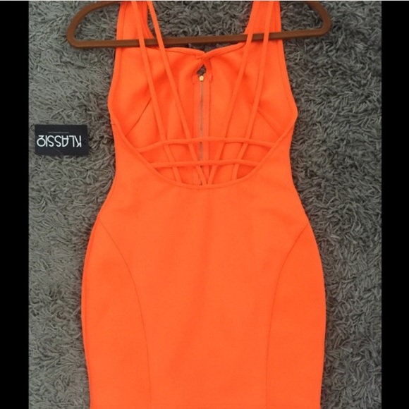 Small Cute Orange Dress - Picture 4 of 4