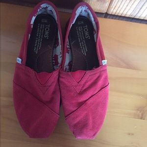 Toms shoes