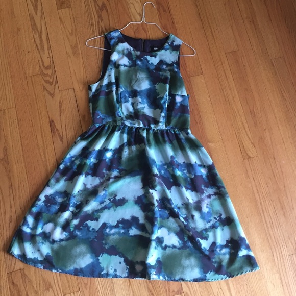 Mossimo dress - Picture 1 of 2