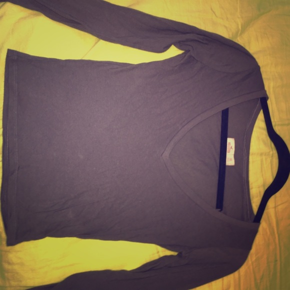 Hollister long-sleeve v-neck crop top