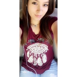 Meet your Posher, Leslie