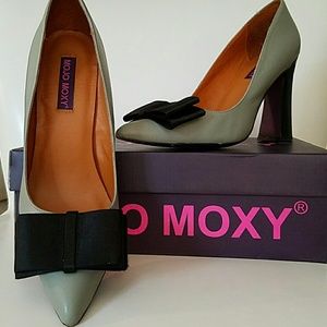 MOJO MOXIE heels
