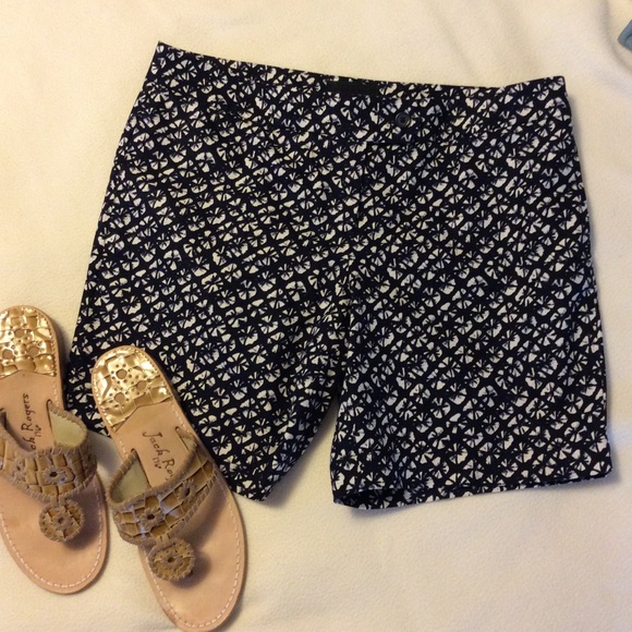 Navy shorts - Picture 3 of 4