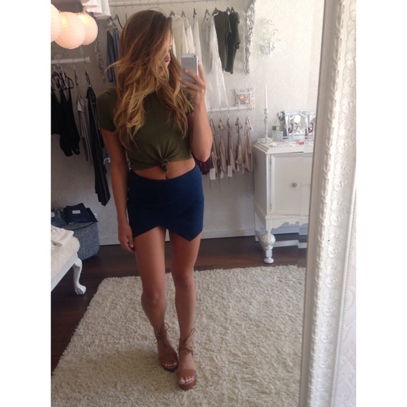 Dresses & Skirts - Denim skort