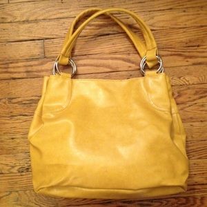 Beautiful, yellow ALDO purse