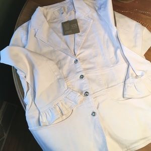 A white jacket/blazer