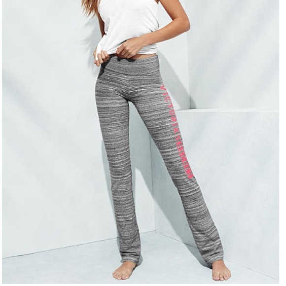 Victoria's Secret Pants - 🚨SOLD🚨Everywhere Slim Boot Yoga Pant💕