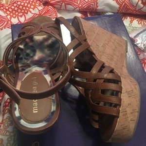 Size 9 madden girl Getta