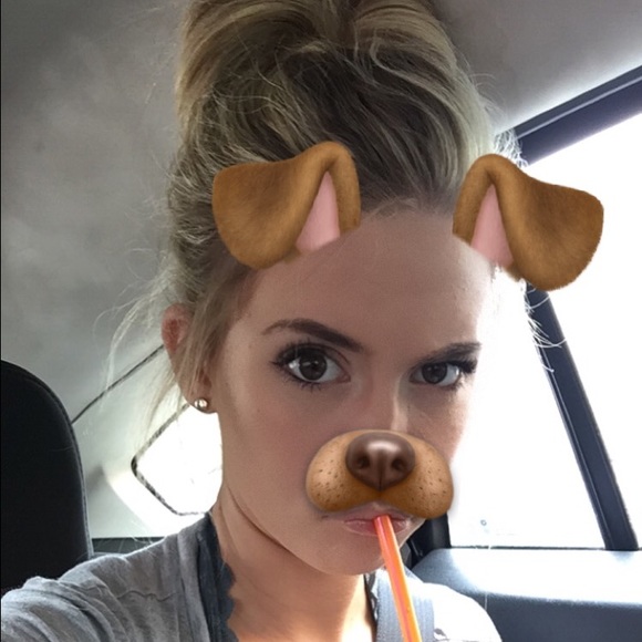 Meet your Posher, Anna - Picture 2 of 3