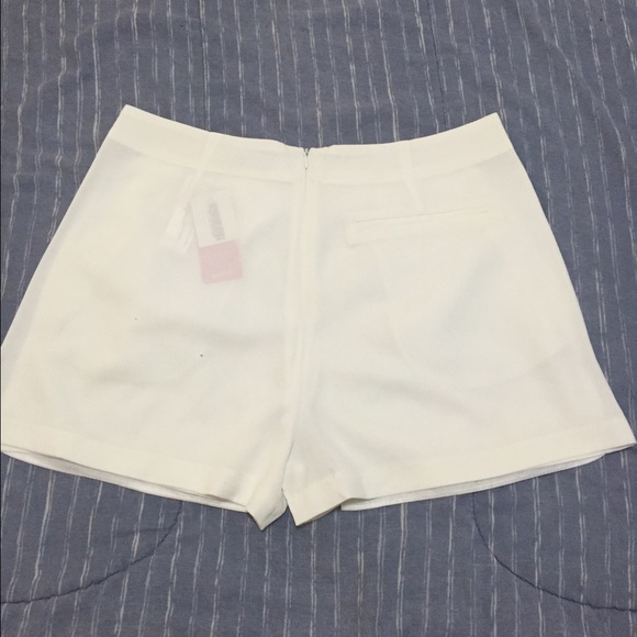 Justfab skort - Picture 3 of 4