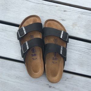 Black strap Birkenstocks