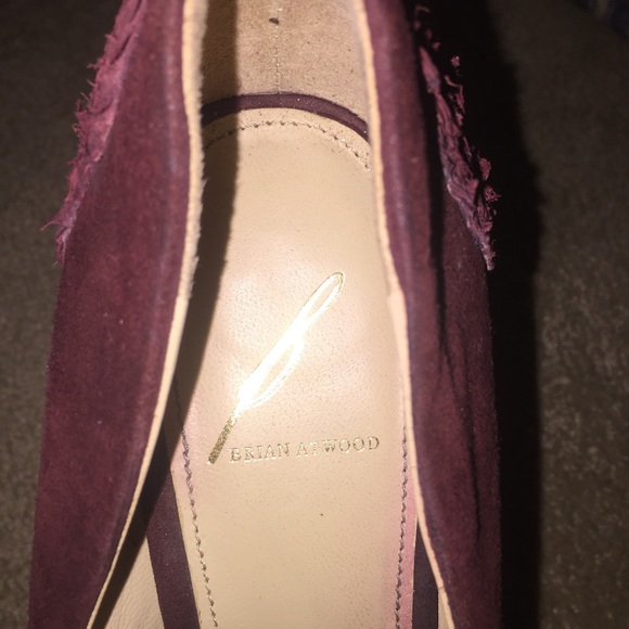 Heels - Picture 4 of 4