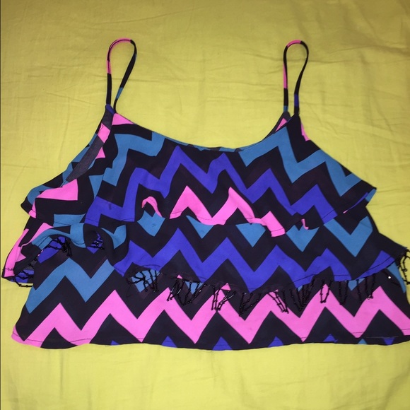 ruffle zigzag crop top