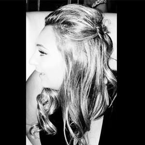 Meet your Posher, Isabelle