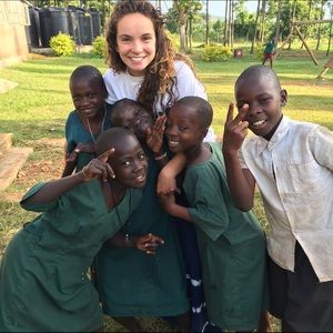 Meet your Posher, Megan