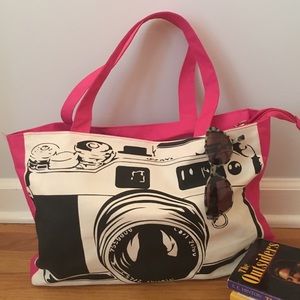 Adorable Camera Tote