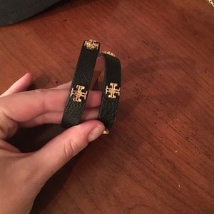 Tory Burch Double Wrap logo Stud Bracelet