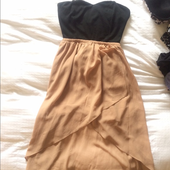 Dress - Picture 1 of 3
