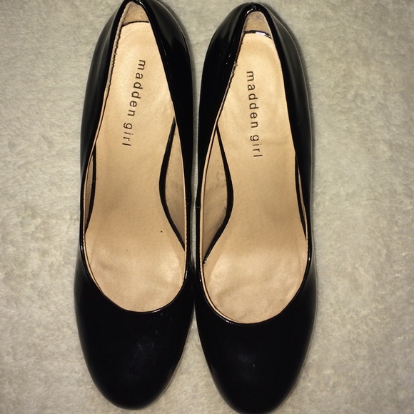 Steve Madden black heels - Picture 3 of 3