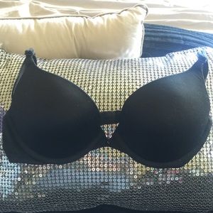 Victoria's Secret original Very Sexy® push-up bra!
