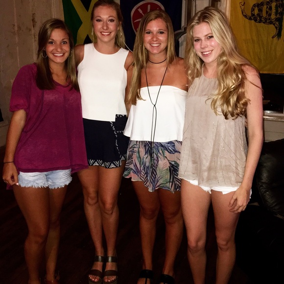 Meet your Posher, Amelia