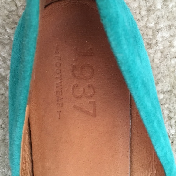 Madewell Suede Teal Pointed Flats - Picture 3 of 3