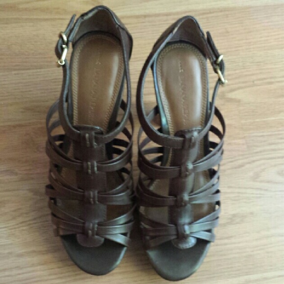 Banana Republic leather sandal heels - Picture 3 of 4