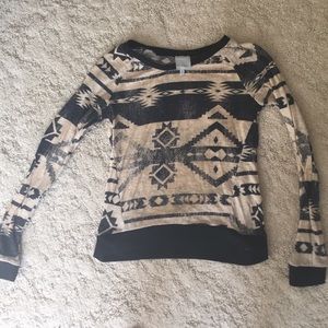 Long sleeve Aztec print top