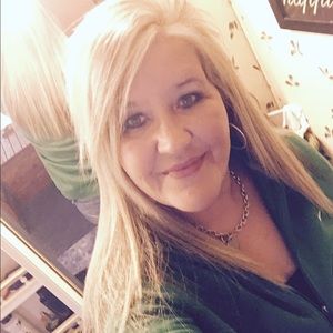 Meet your Posher, Melisa