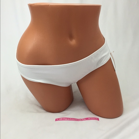 🆕😍 Victoria's Secret Lost in paradise bikini - Picture 2 of 5