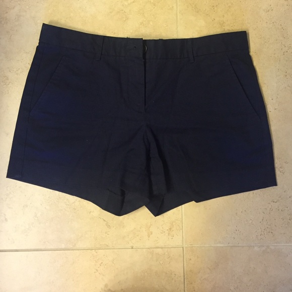 NWOT Gap women's navy shorts size 0