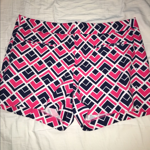 Gap pink/navy pattern shorts
