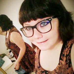 Meet your Posher, Crystal