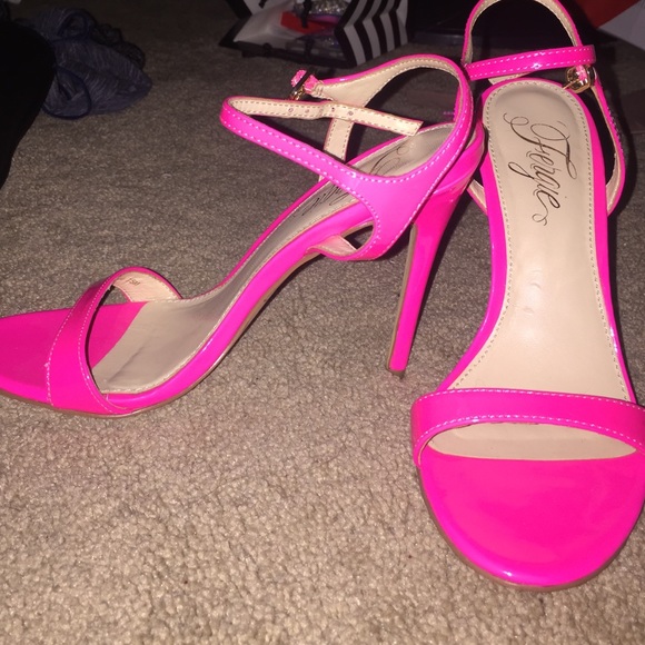 Heels - Picture 2 of 2