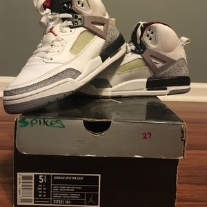 Nike Jordan spikes 2007 edition (cement )