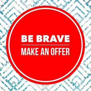 ✨Offers welcomed✨