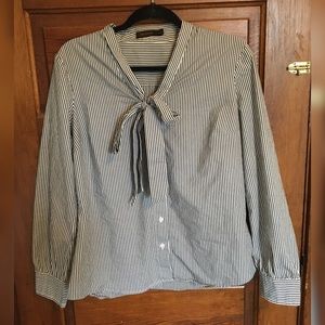 Pussybow blouse