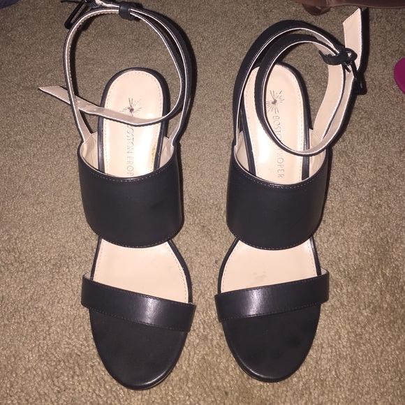 Heels - Picture 1 of 3