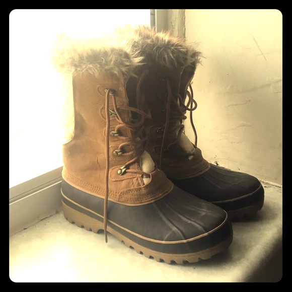 Khombu Winter Boots