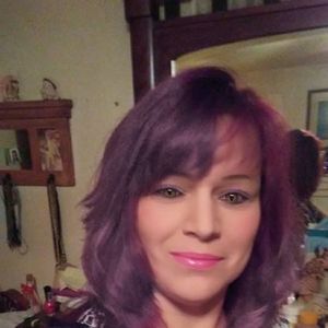 Meet your Posher, Pamela